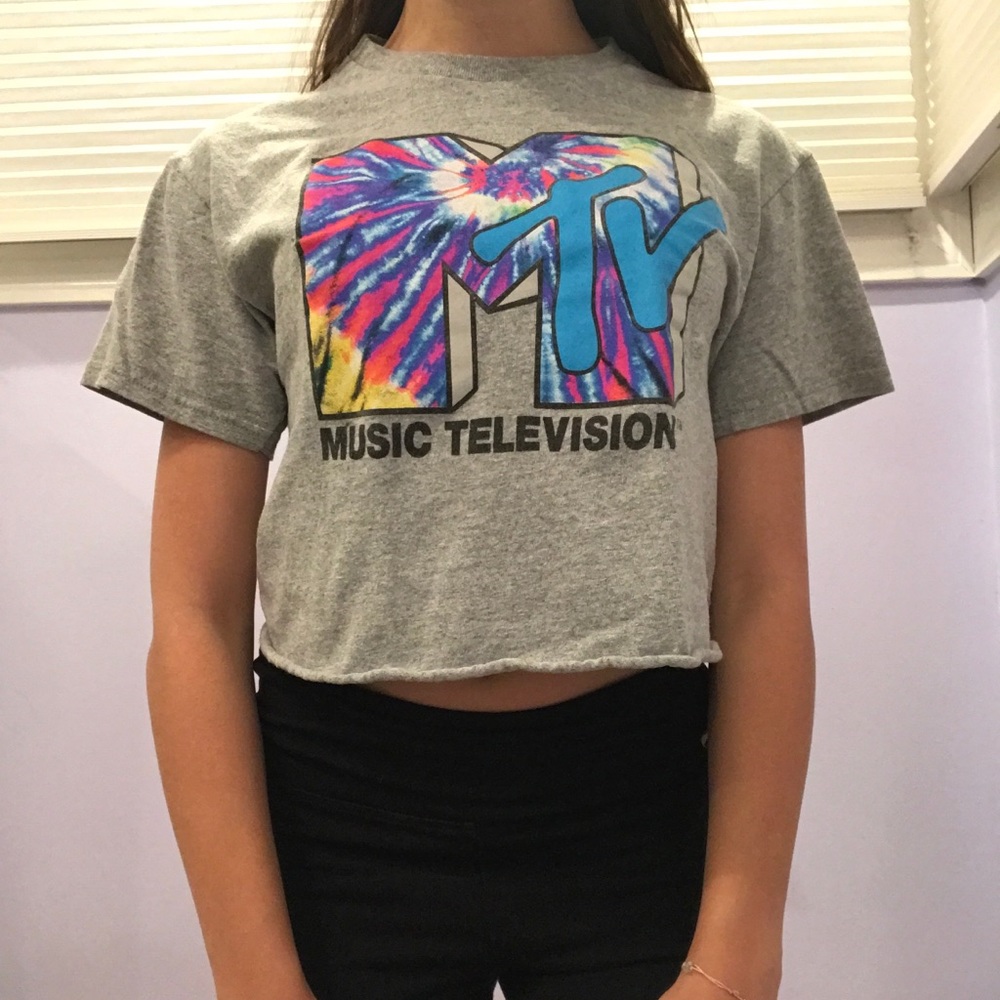Cropped MTV vintage t-shirt